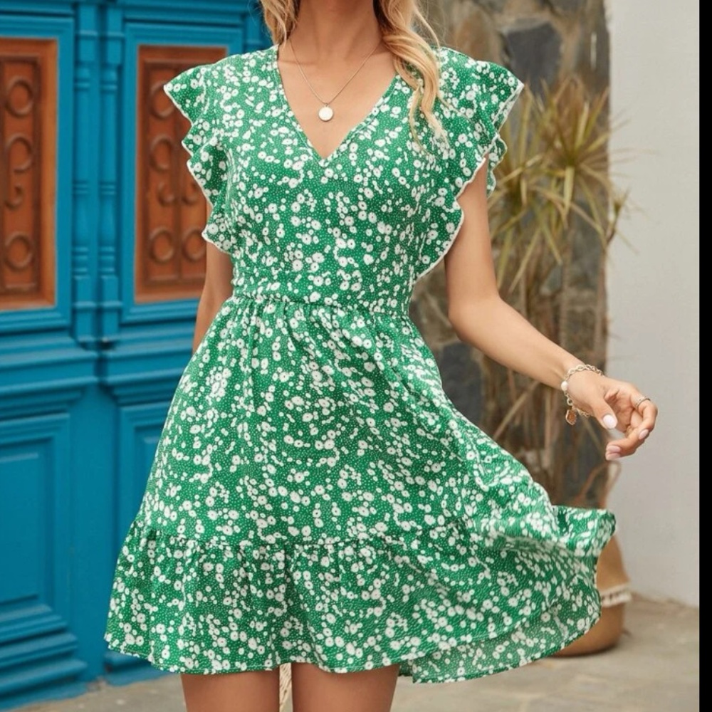 Cute summer green and white flower dress